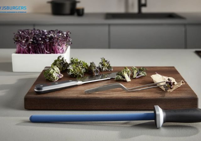 The Best Way to Sharpen a Knife: A Complete Guide for Home Cooks