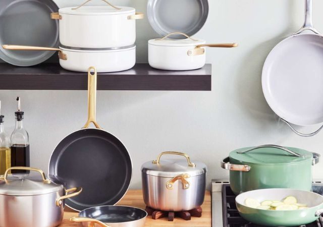 Cast Iron vs Ceramic Cookware: A Complete Comparison Guide